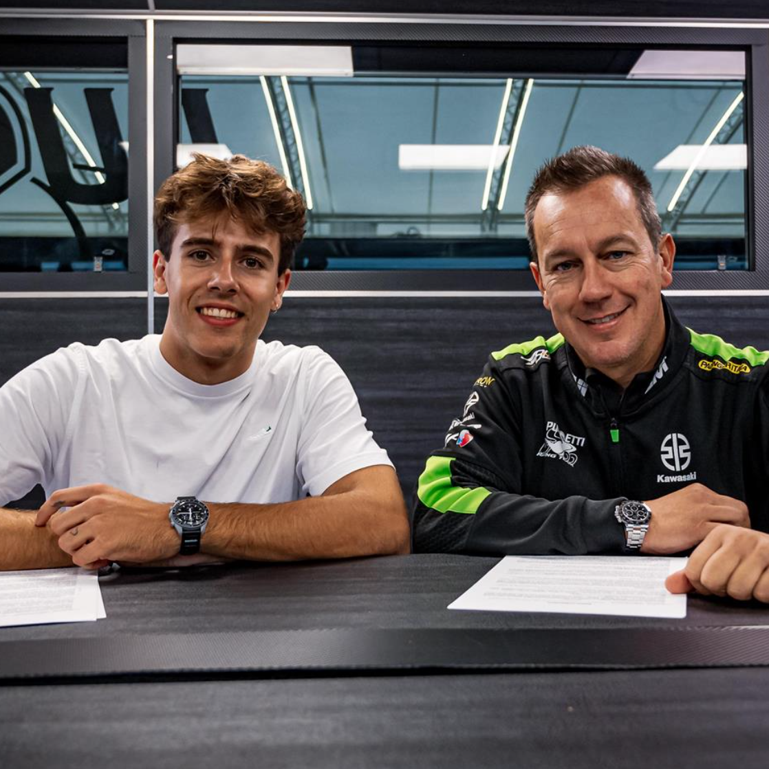 Jeremy Alcoba sits alongside Manuel Puccetti. Credit: Kawasaki.